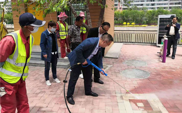 西宁环卫隆子高压清洗机交机展示现场